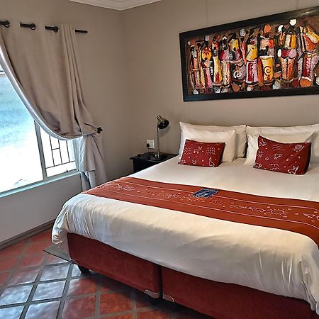 Londiningi Guesthouse Windhoek Dış mekan fotoğraf