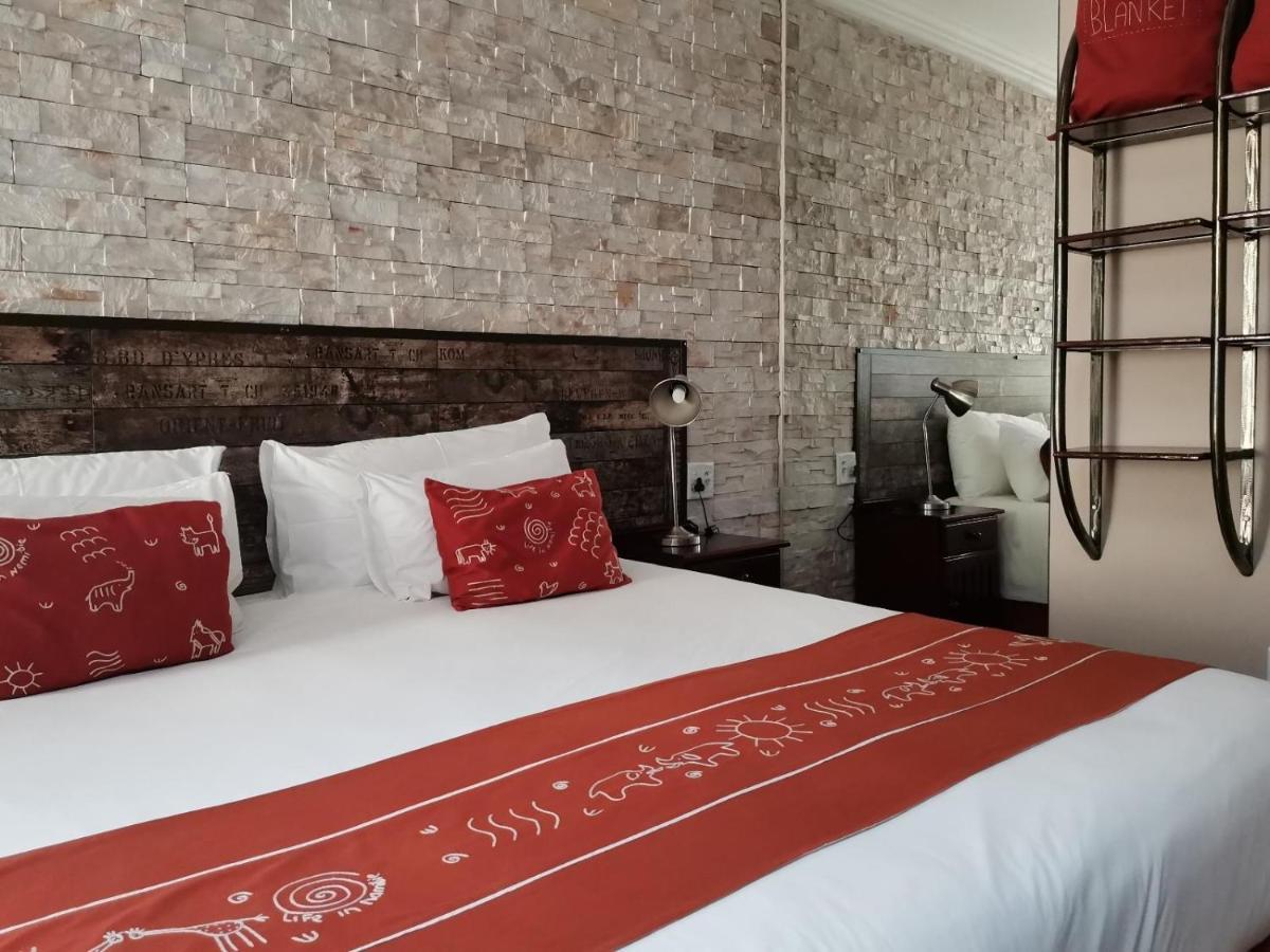Londiningi Guesthouse Windhoek Dış mekan fotoğraf