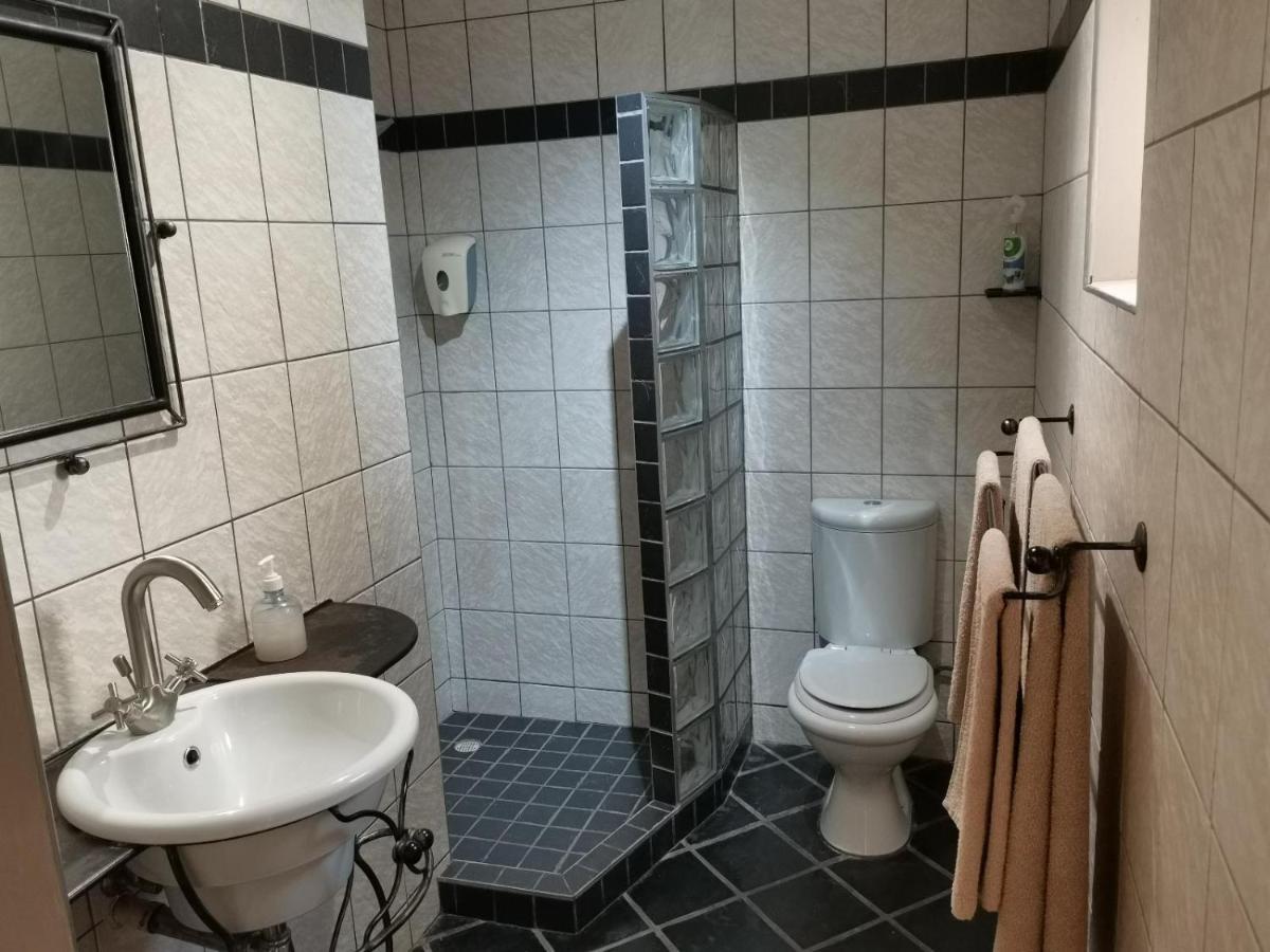 Londiningi Guesthouse Windhoek Dış mekan fotoğraf