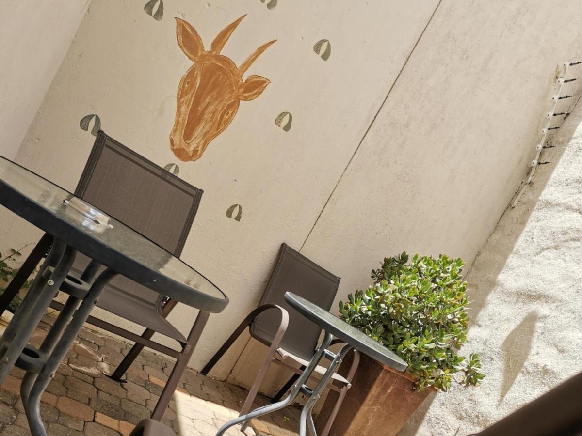 Londiningi Guesthouse Windhoek Dış mekan fotoğraf