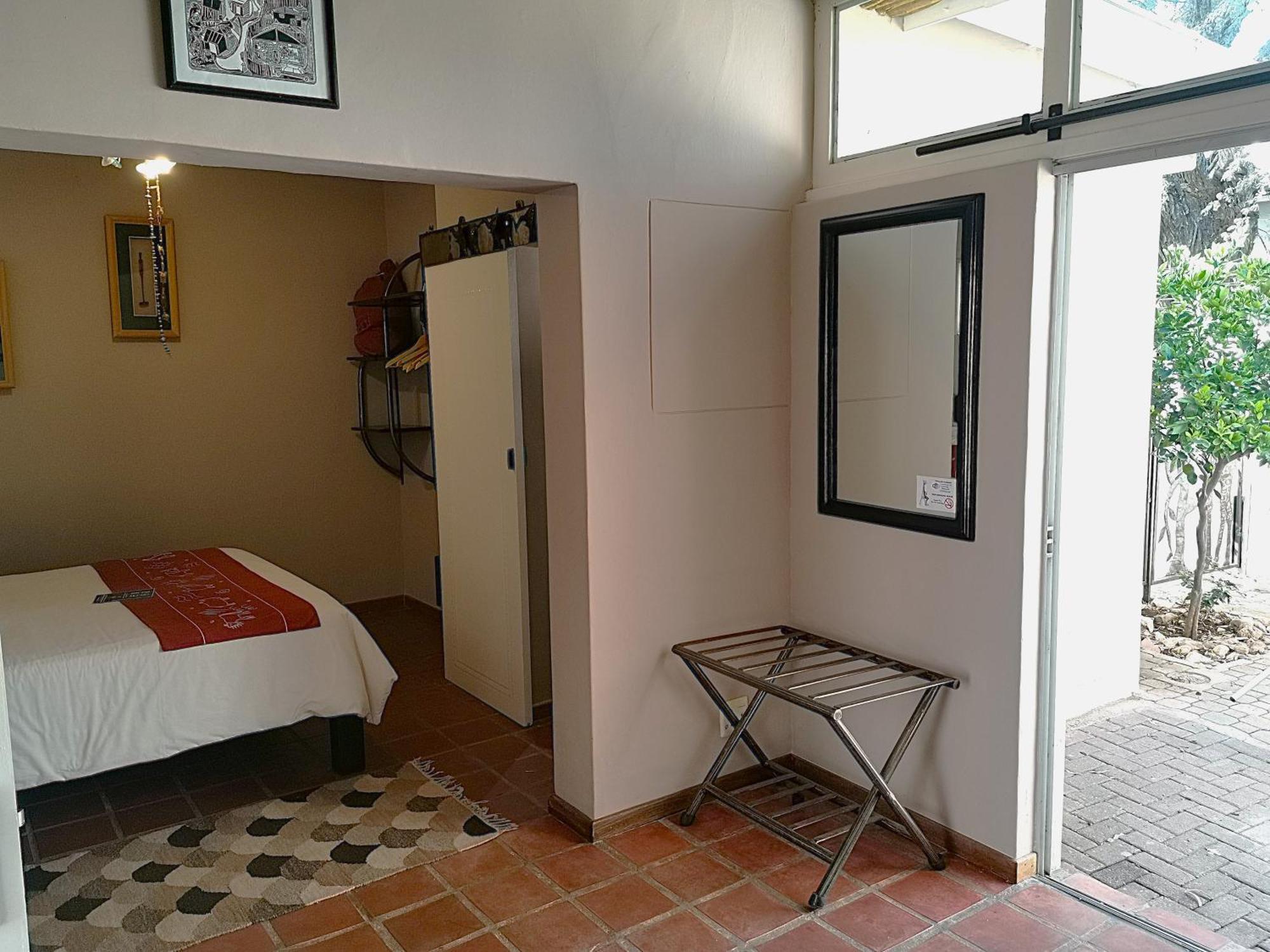 Londiningi Guesthouse Windhoek Oda fotoğraf